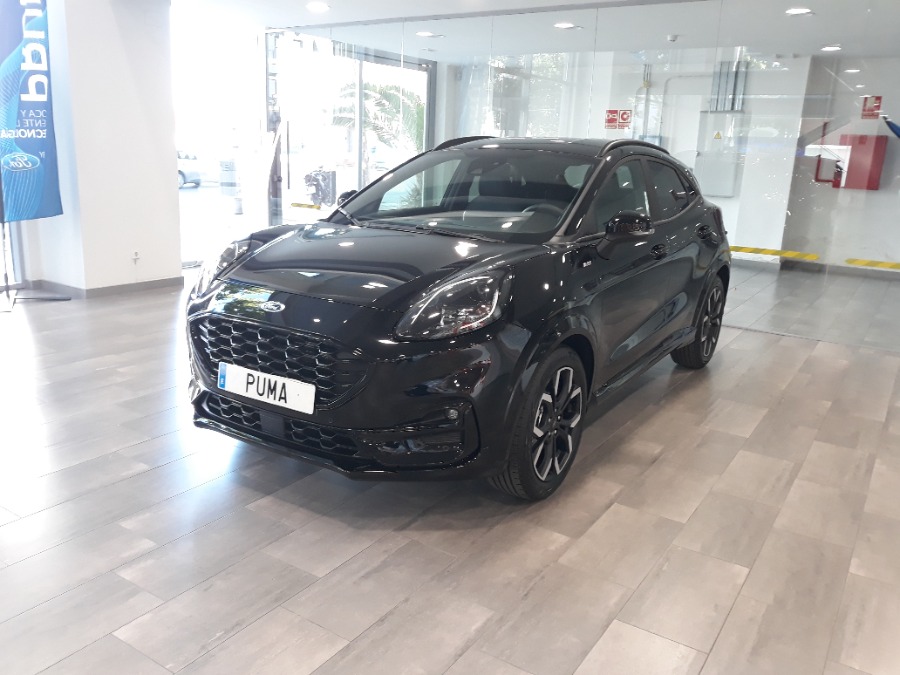 ford puma negro
